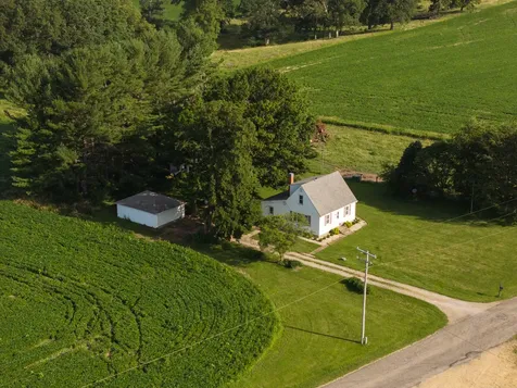 21665 2280 East Street Princeton IL 61356