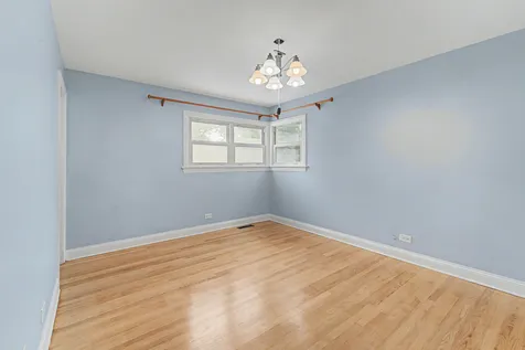 770 Cordial Drive Des Plaines IL 60018