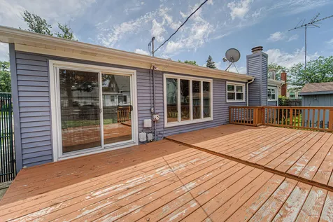 770 Cordial Drive Des Plaines IL 60018