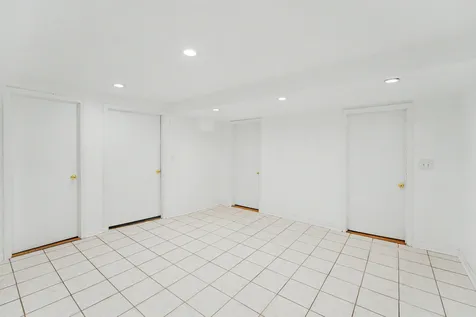 770 Cordial Drive Des Plaines IL 60018