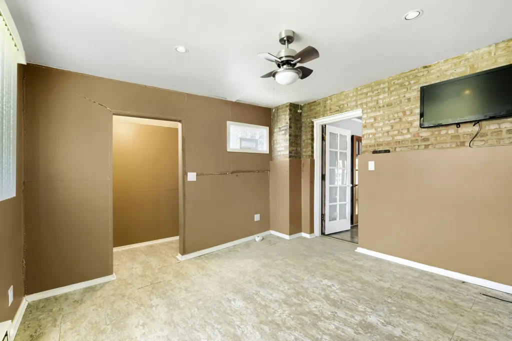 3418 West 82nd Place Chicago IL 60652
