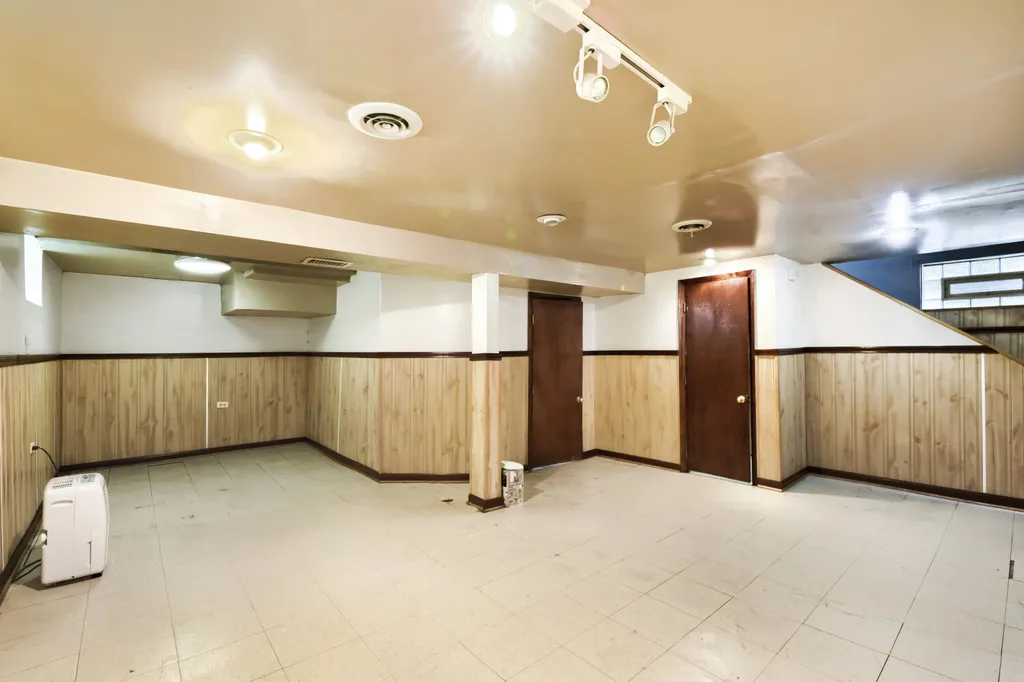 3418 West 82nd Place Chicago IL 60652