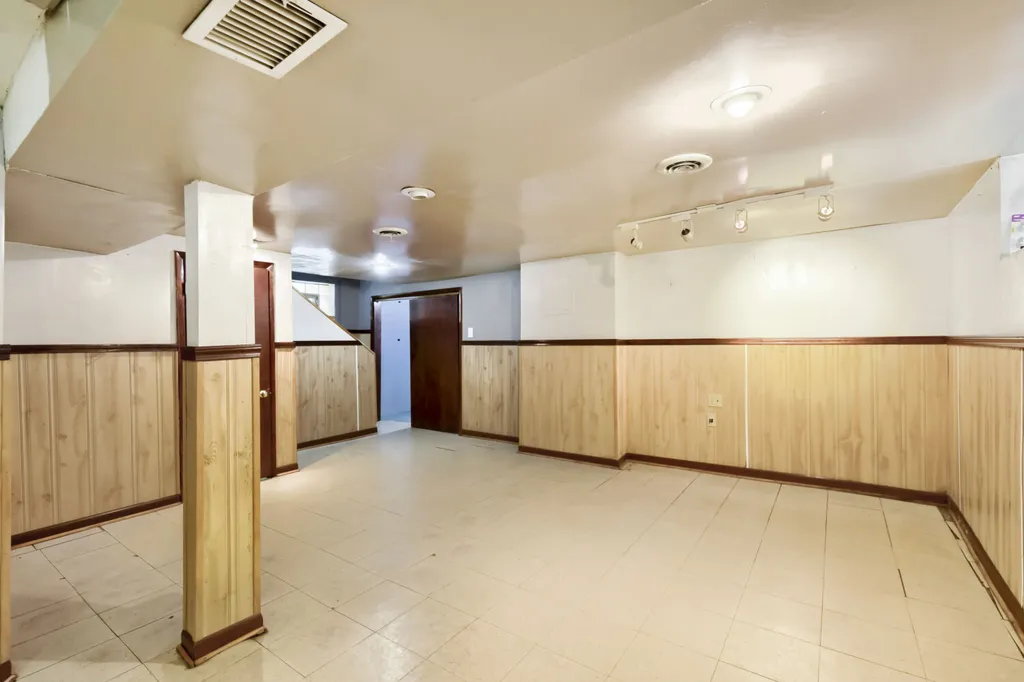 3418 West 82nd Place Chicago IL 60652