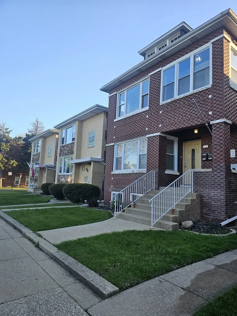 6152 South Kolin Avenue Chicago IL 60629