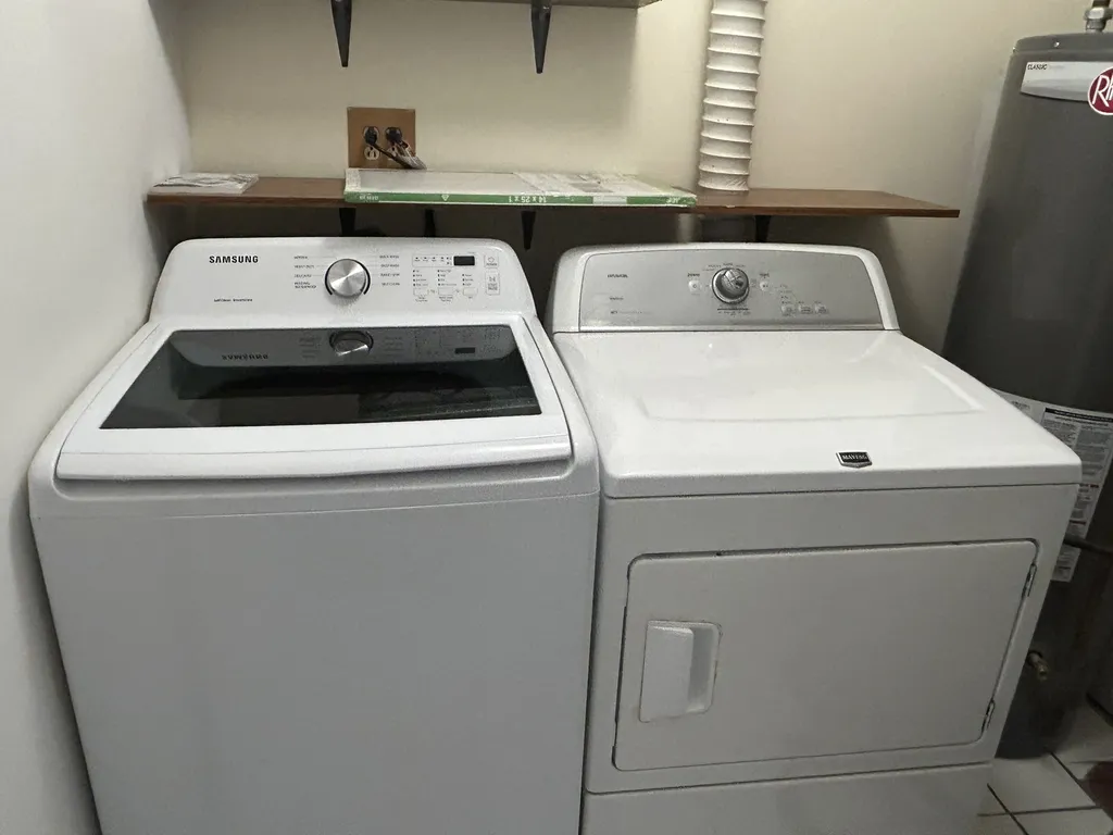 1080 Newport Harbor Schaumburg IL 60193