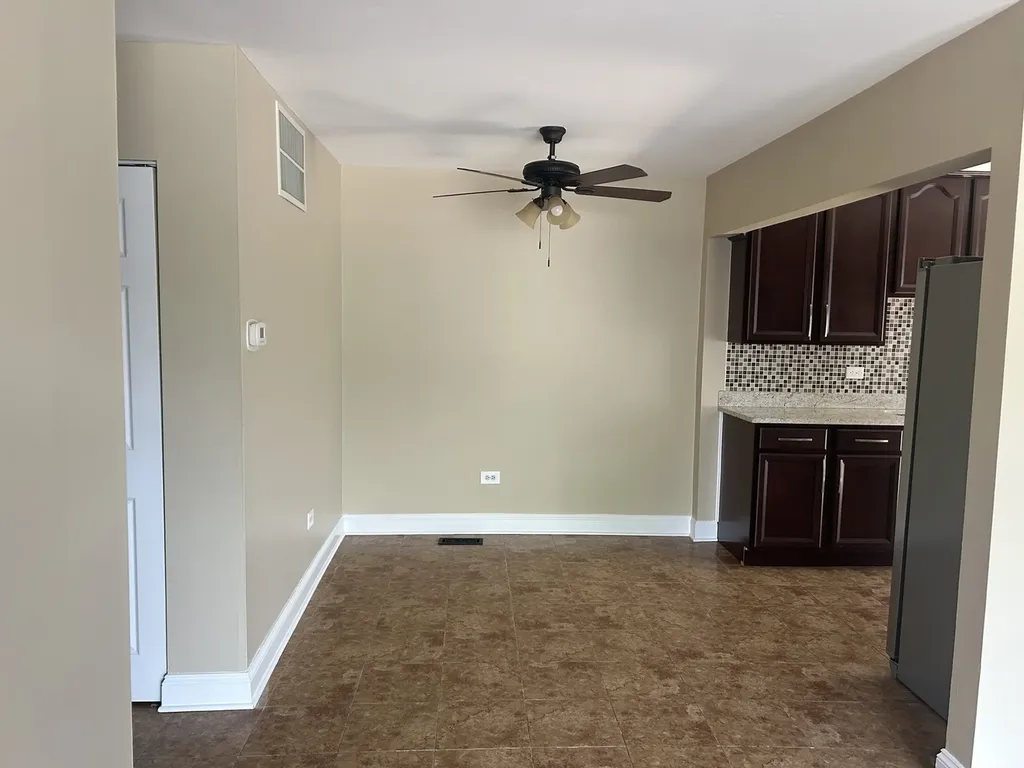 1080 Newport Harbor Schaumburg IL 60193