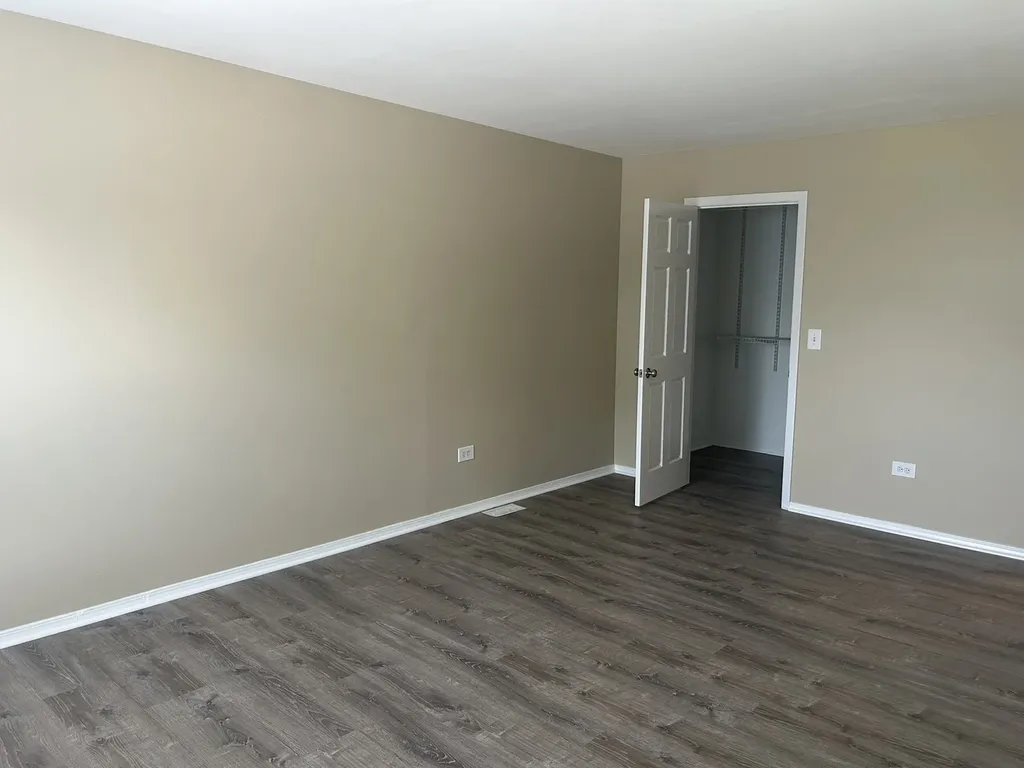 1080 Newport Harbor Schaumburg IL 60193