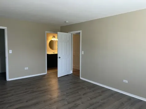1080 Newport Harbor Schaumburg IL 60193
