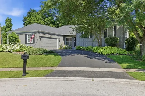 1483 Pebblestone Cove Wheaton IL 60189