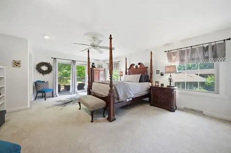 1483 Pebblestone Cove Wheaton IL 60189