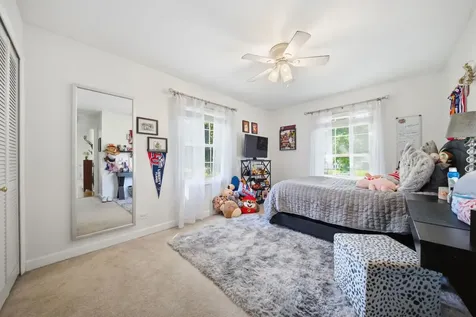 1483 Pebblestone Cove Wheaton IL 60189