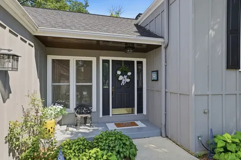 1483 Pebblestone Cove Wheaton IL 60189