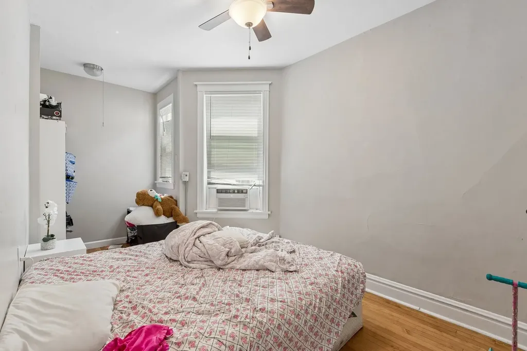 1539 North Kolin Avenue Chicago IL 60651