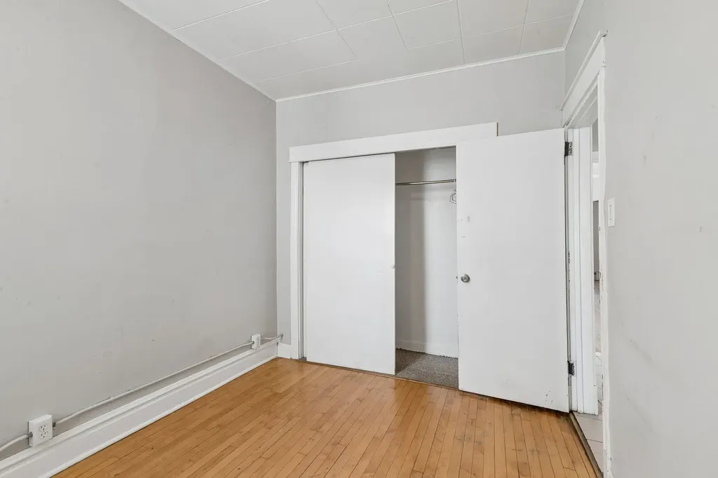 1539 North Kolin Avenue Chicago IL 60651