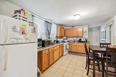 1539 North Kolin Avenue Chicago IL 60651