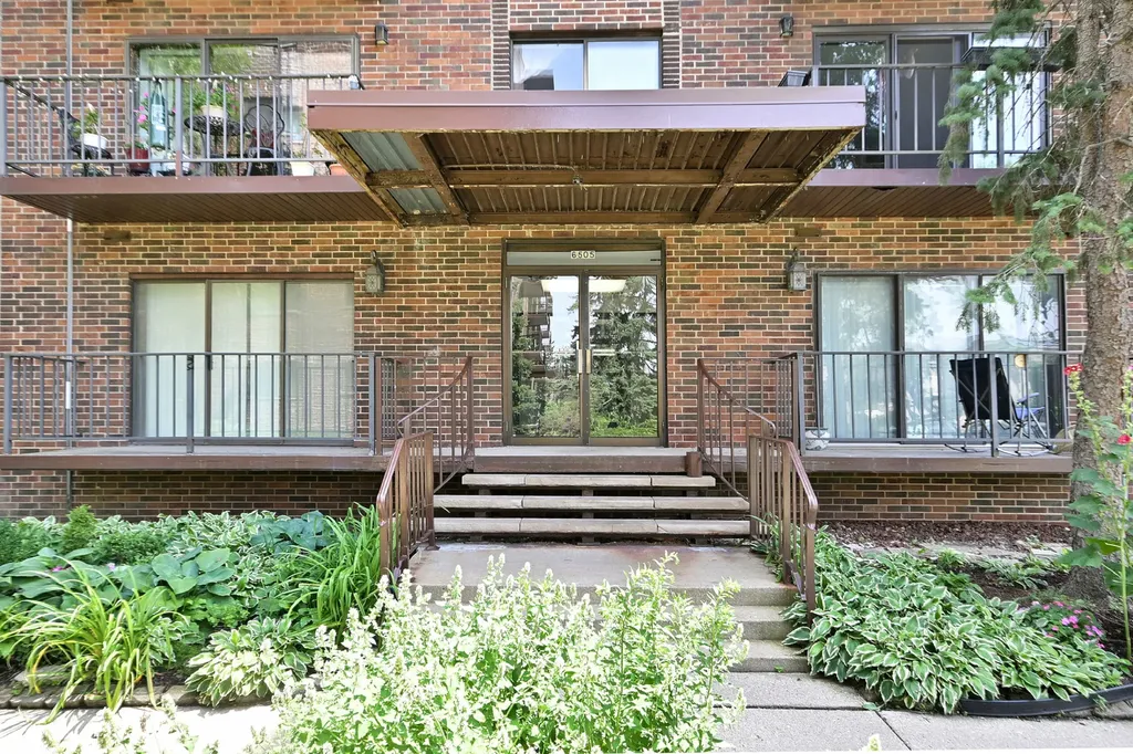 6505 North Nashville Avenue Chicago IL 60631