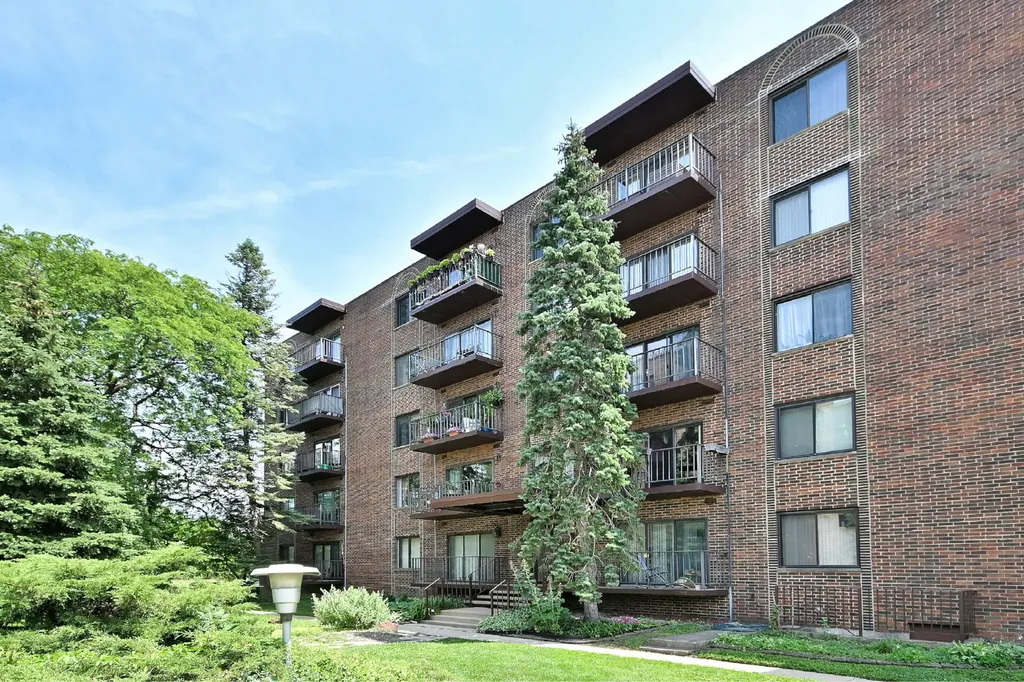 6505 North Nashville Avenue Chicago IL 60631