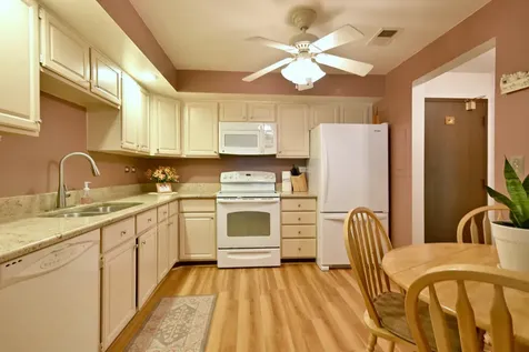 6505 North Nashville Avenue Chicago IL 60631