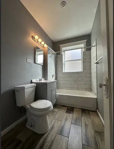 6816 South Cornell Avenue Chicago IL 60649
