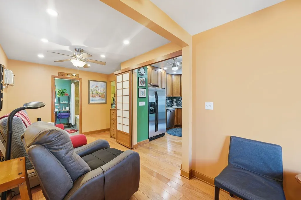 5426 North Natoma Avenue Chicago IL 60656