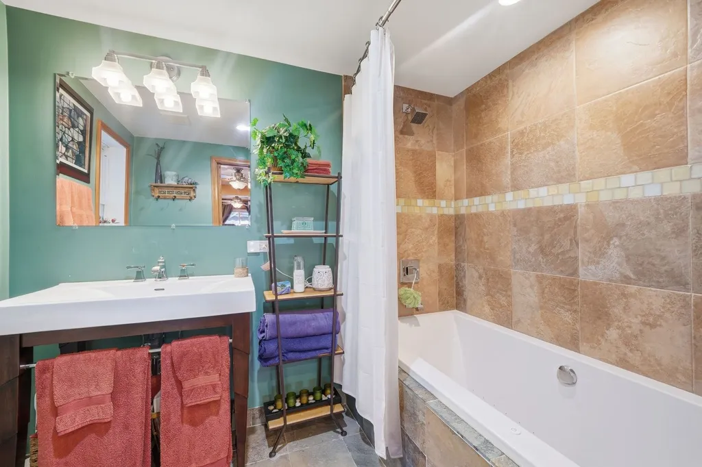5426 North Natoma Avenue Chicago IL 60656