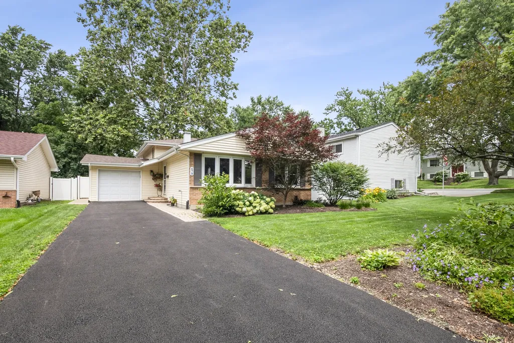 678 Sheehan Avenue Glen Ellyn IL 60137