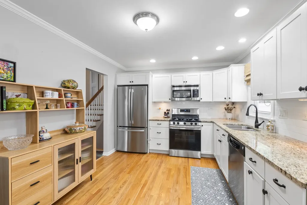 678 Sheehan Avenue Glen Ellyn IL 60137