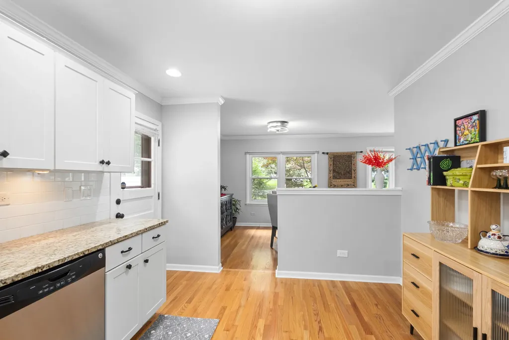 678 Sheehan Avenue Glen Ellyn IL 60137