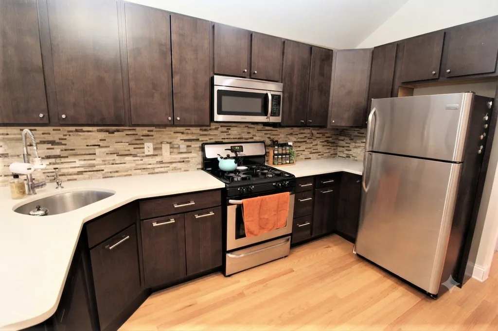 2110 West 18th Place Chicago IL 60608