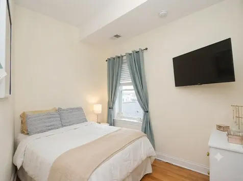 2110 West 18th Place Chicago IL 60608