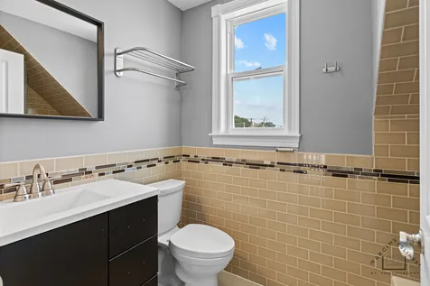 4708 North Odell Avenue Harwood Heights IL 60706