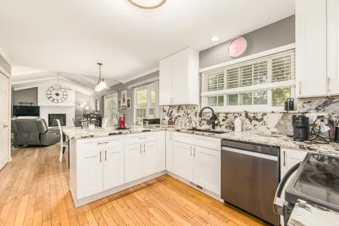 772 Red Oak Drive Bartlett IL 60103