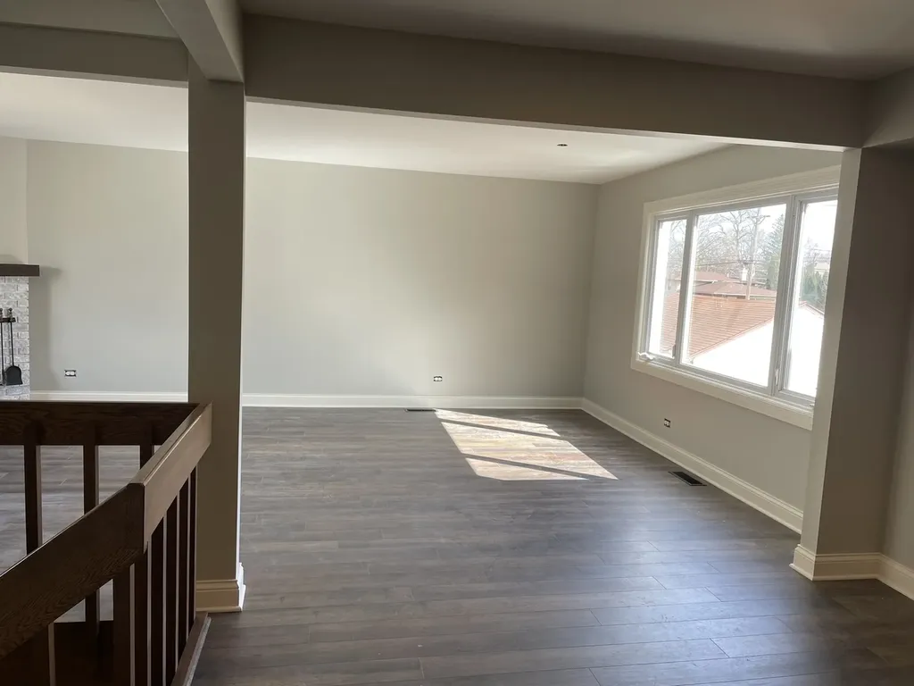 129 West Quincy Street Westmont IL 60559