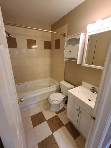 2318 West Rosemont Avenue Chicago IL 60659