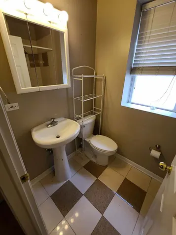 2318 West Rosemont Avenue Chicago IL 60659