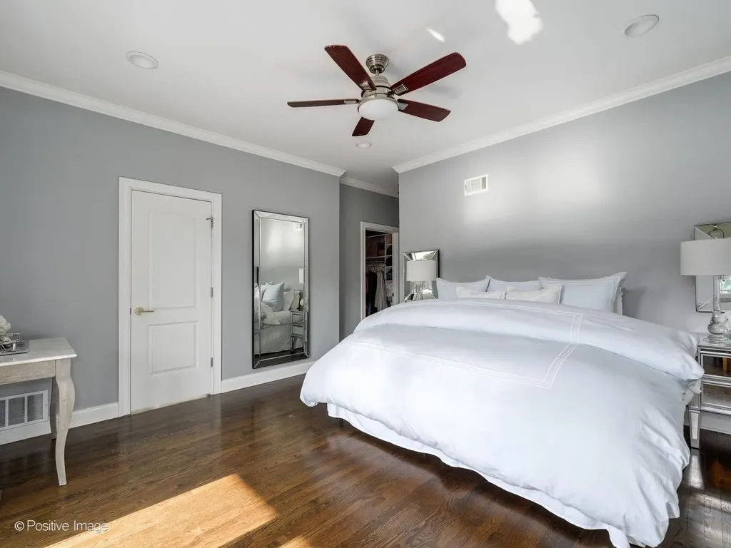 1862 North Halsted Street Chicago IL 60614