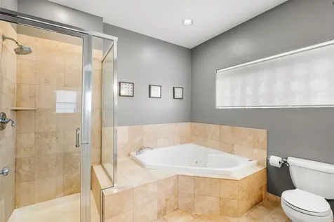 1123 West Grace Street Chicago IL 60613