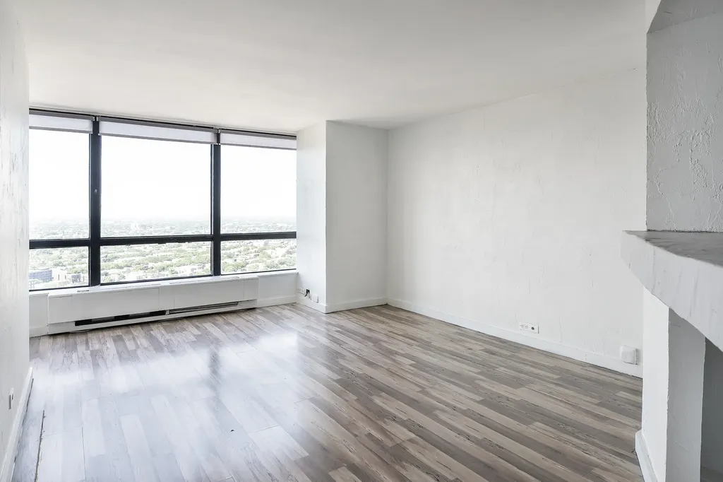 5415 North Sheridan Road Chicago IL 60640