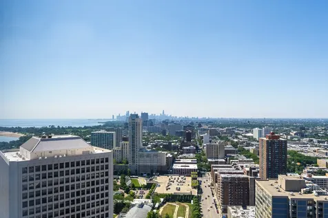 5415 North Sheridan Road Chicago IL 60640
