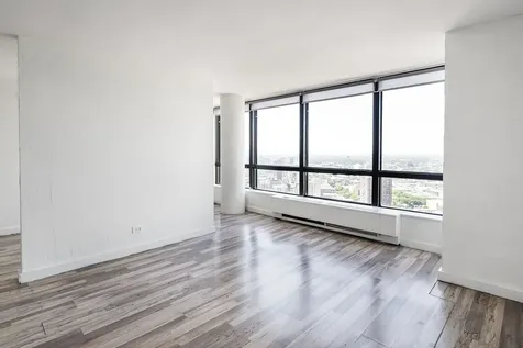 5415 North Sheridan Road Chicago IL 60640