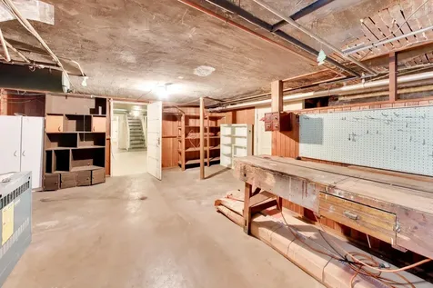 6933 North Oriole Avenue Chicago IL 60631