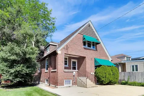 6933 North Oriole Avenue Chicago IL 60631