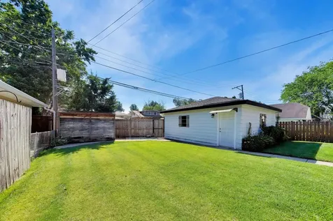 6933 North Oriole Avenue Chicago IL 60631