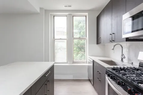 818 West 18th Street Chicago IL 60608