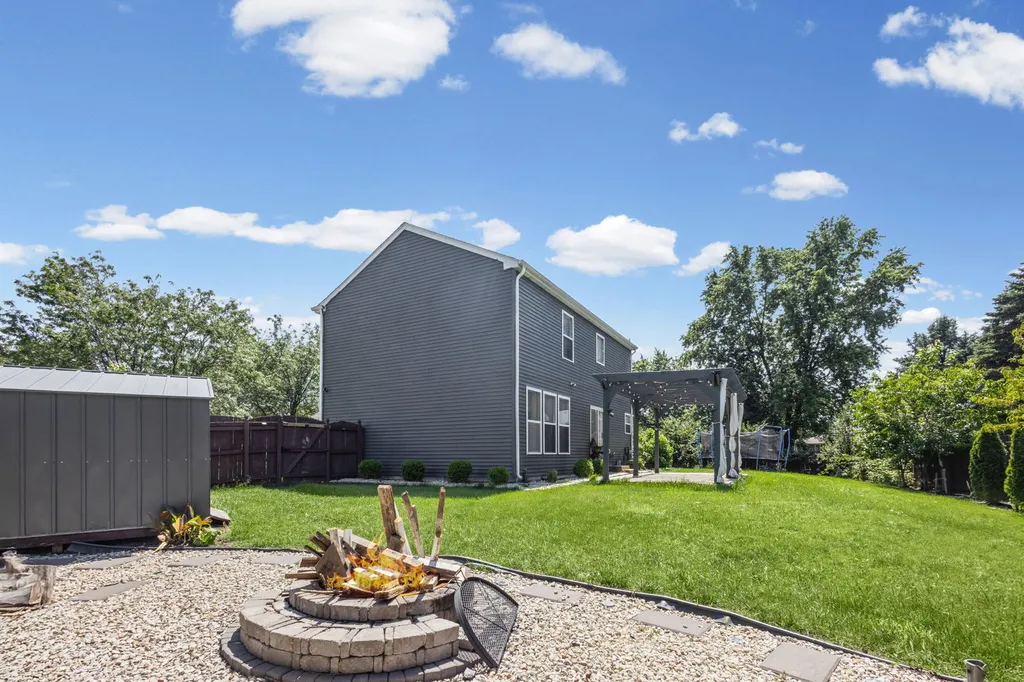 5117 Woodmere Court Plainfield IL 60586