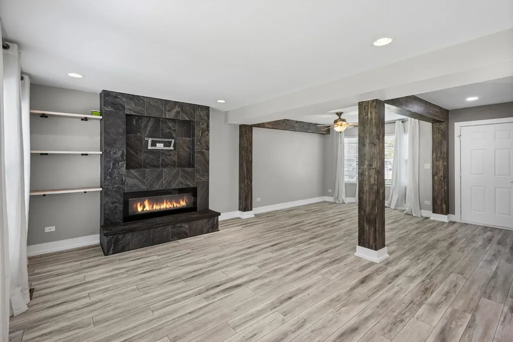 5117 Woodmere Court Plainfield IL 60586