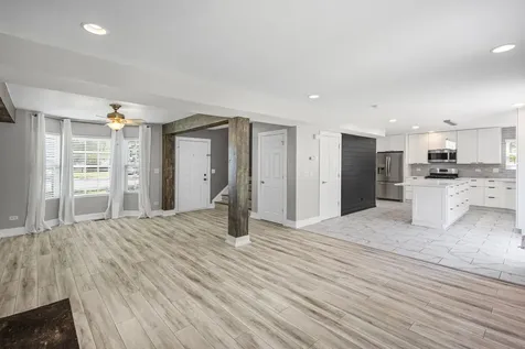 5117 Woodmere Court Plainfield IL 60586