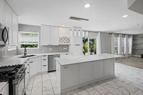 5117 Woodmere Court Plainfield IL 60586