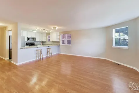 1453 North Larrabee Street Chicago IL 60610