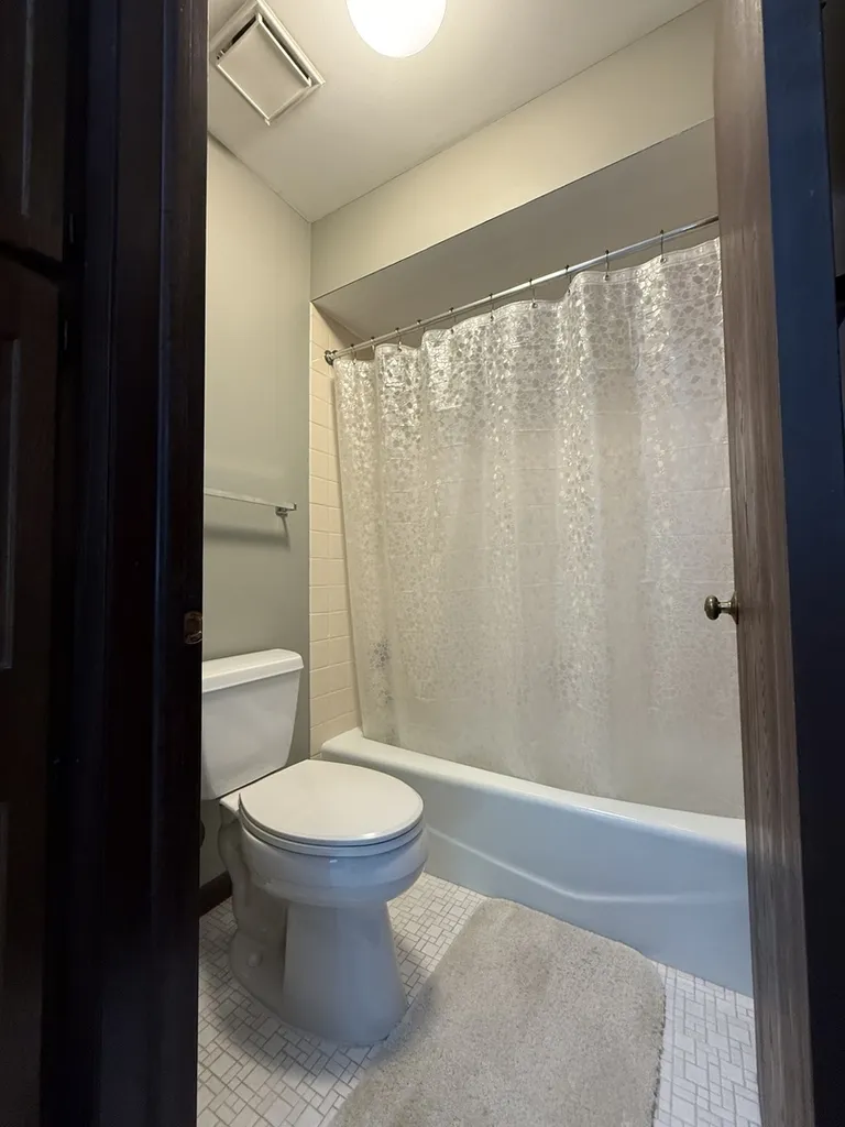 6135 Essex Court Willowbrook IL 60527